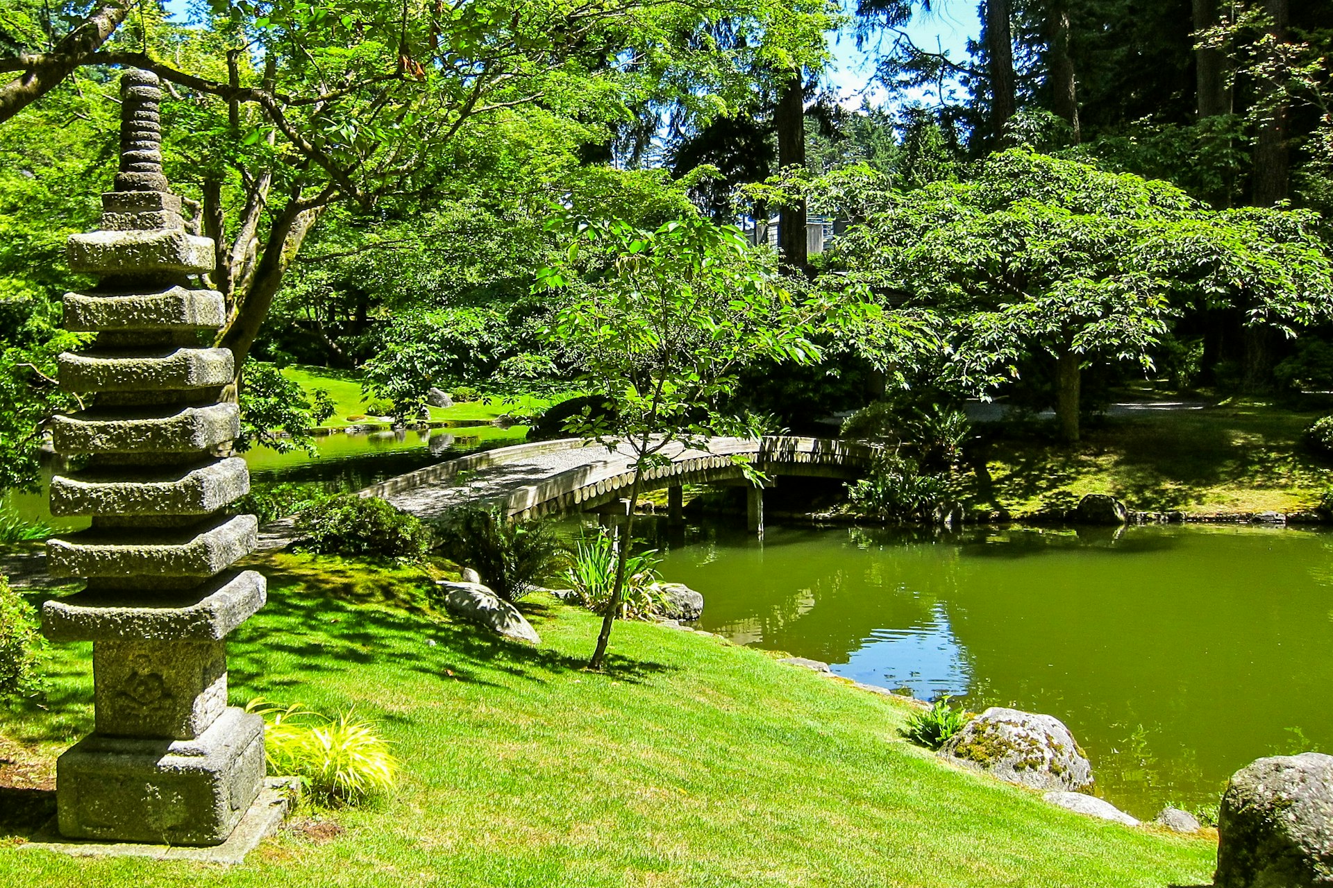 The Nitobi Memorial Garden is a tranquil respite from the busy campus © John Lee / Lonely Planet