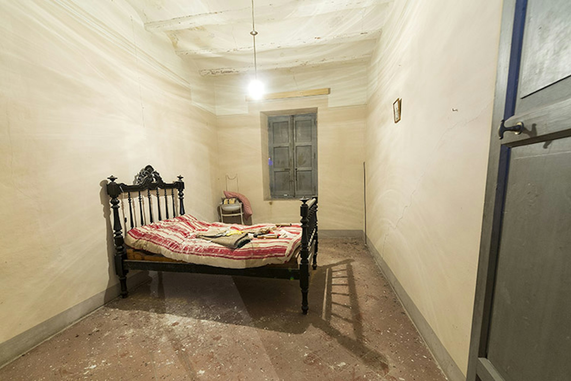 These digs? Not ideal for the first night of a honeymoon. Image by Jose A. Bernat Bacete / Moment Open / Getty Images.