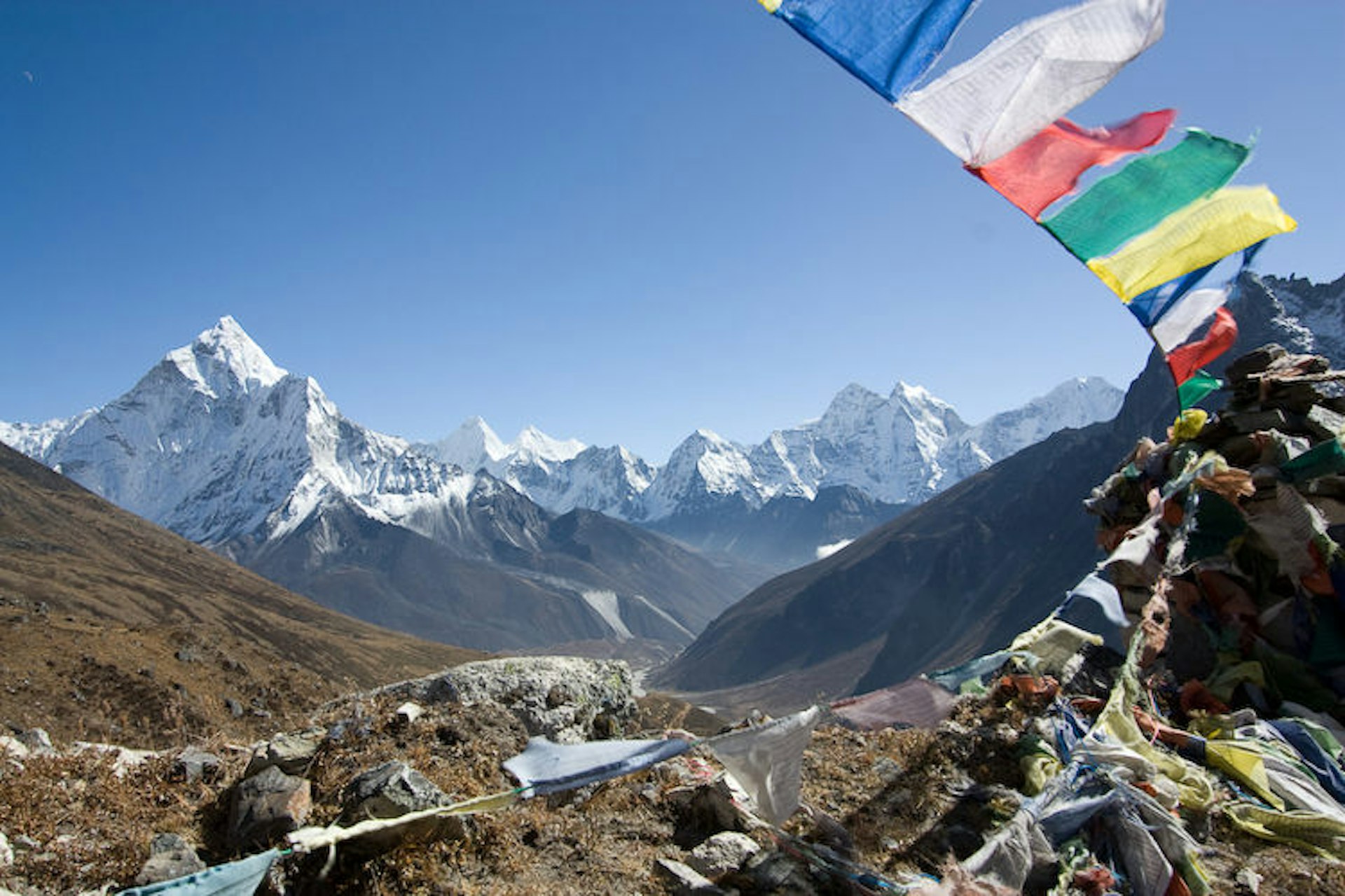 The approach to Mount Everest, Nepal. Image by lampertron / CC BY-ND 2.0. 