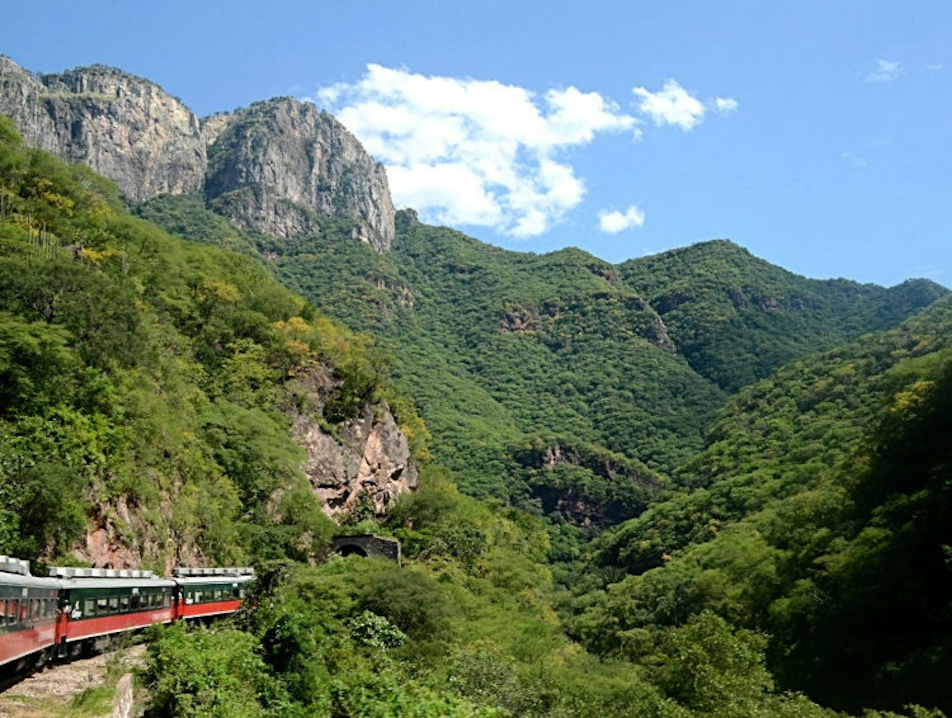 The train ride through Copper Canyon (Barranco del Cobre) offers wonderful views. Image by Justin Vidamo / CC BY 2.0