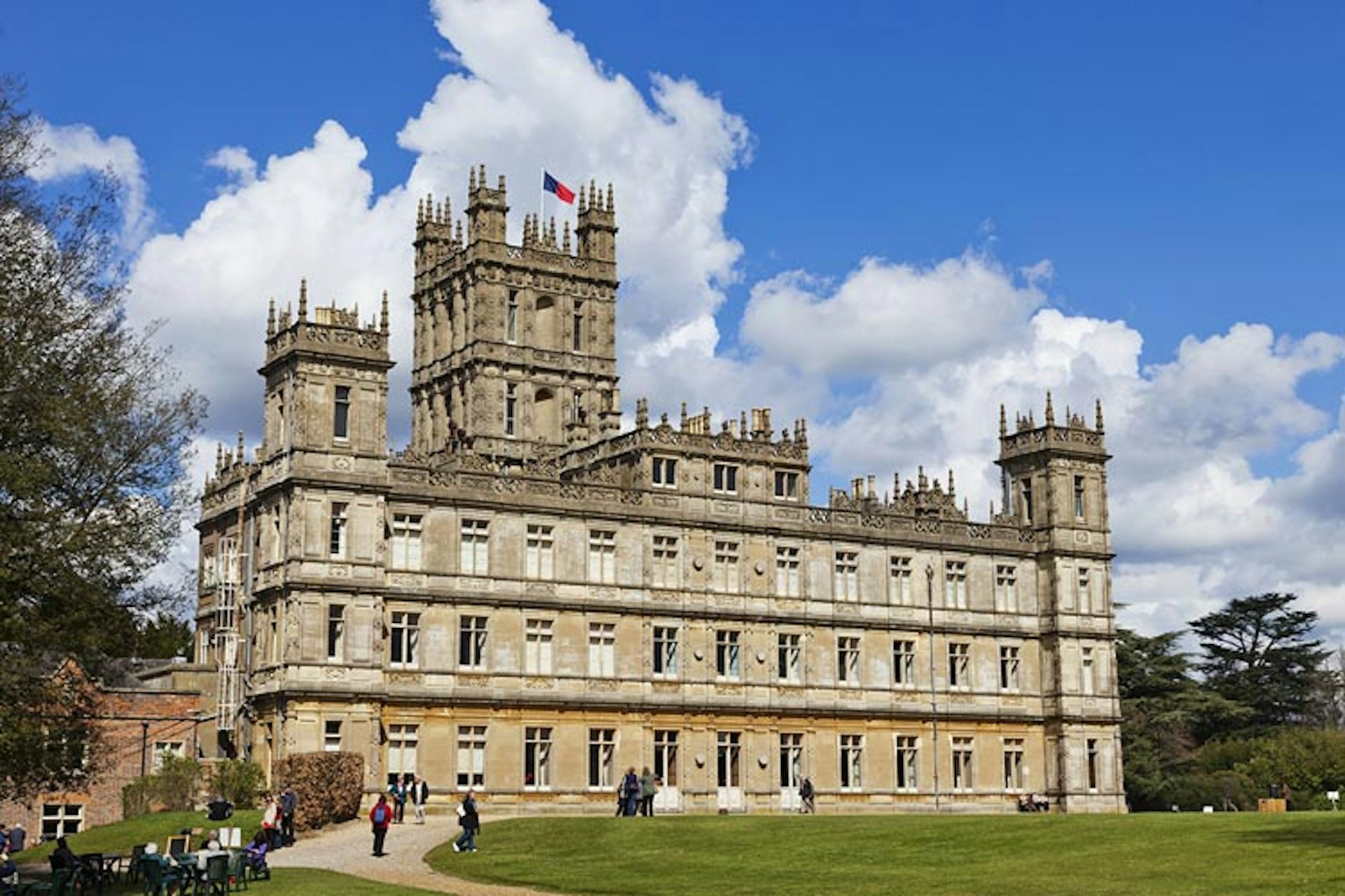 Spot of tea and scandal? Live it up in England's Highclere Castle, better known as Downton Abbey. Image by Eurasia Press / Photononstop / Getty Images