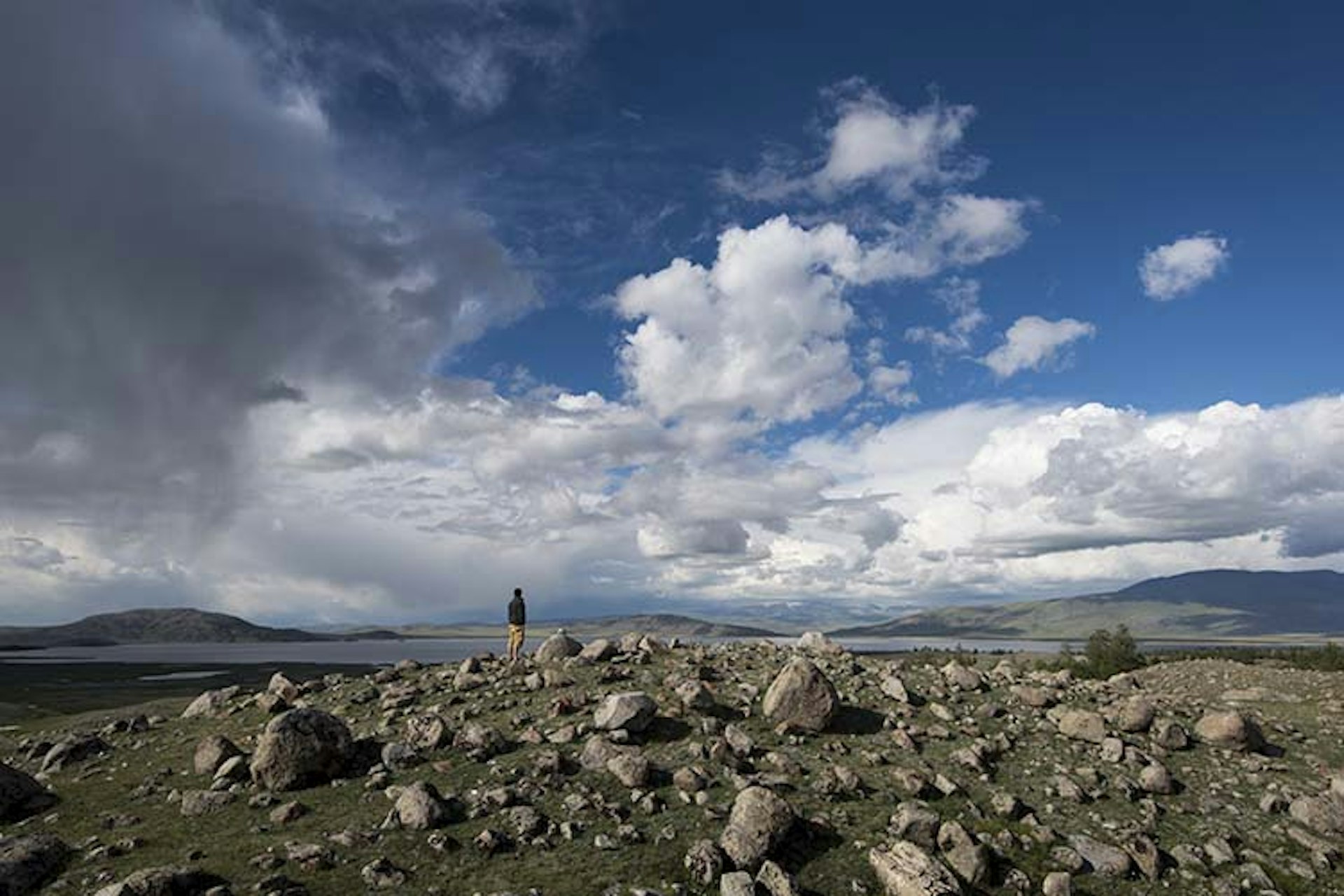 Big sky in the Upper Dayan Valley. Image by David Baxendale / Lonely Planet