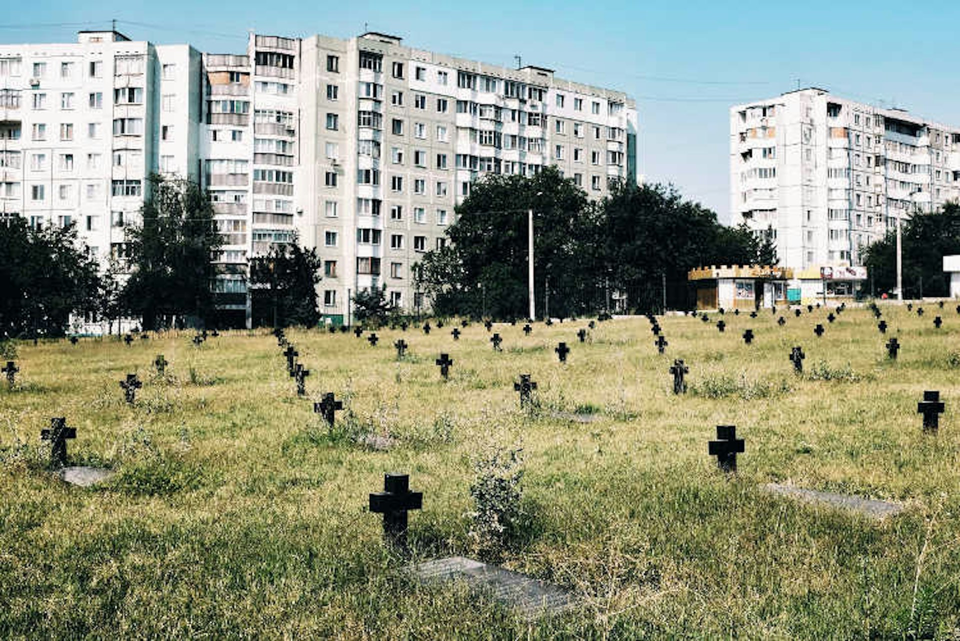 Graves from the 1992 civil war, Transdniestr. Image by Mark Baker / Lonely Planet