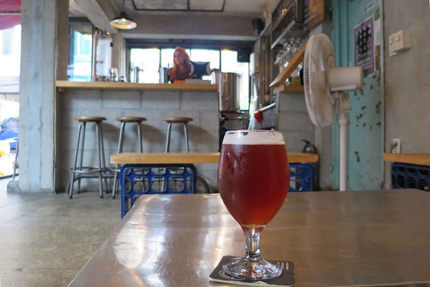 Magpie Brewing Co.'s open-air taproom. Image by Megan Eaves / Lonely Planet