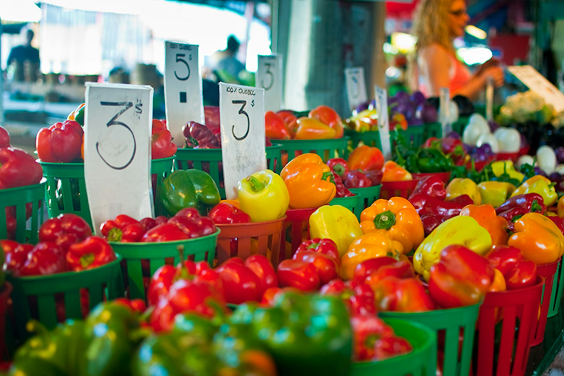 Peppers at Marché Jean Talon. Image by Brian Johnson & Dane Kantner / CC BY-SA 2.0