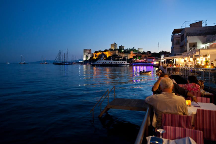 Bodrum's waterfront restaurants at night. Image by Tom Godber / CC by-SA 2.0