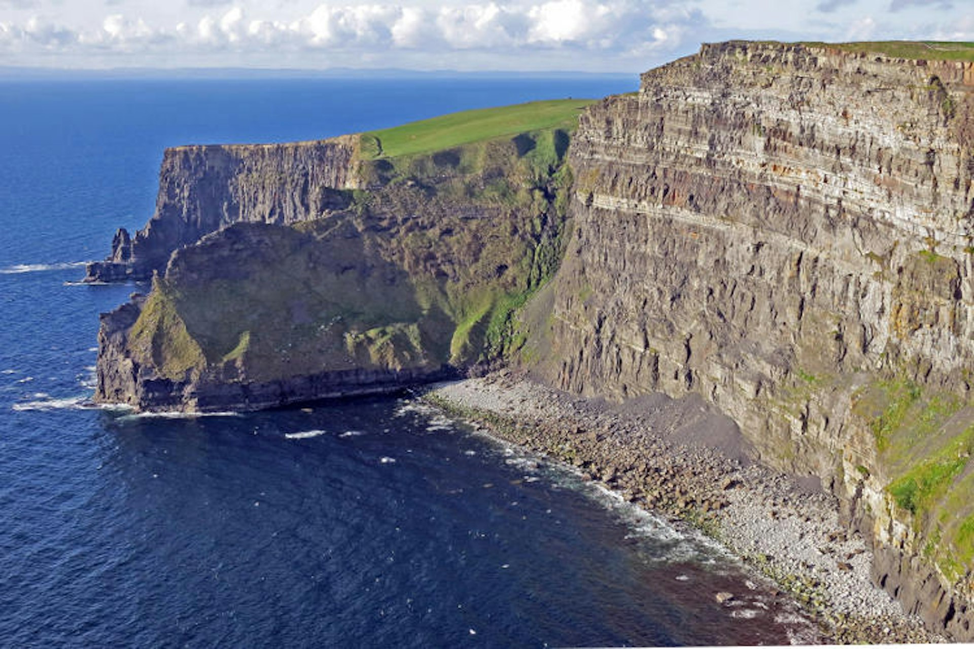 The Cliffs of Moher. Image by Alex Ranaldi / CC BY-SA 2.0
