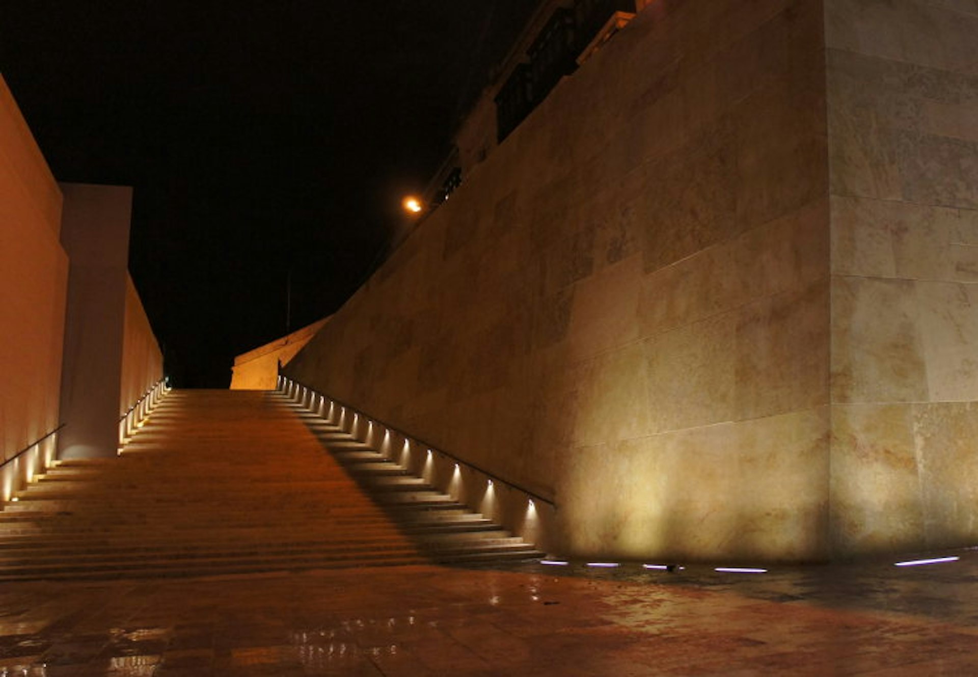 Valletta's new Renzo Piano-designed City Gate.