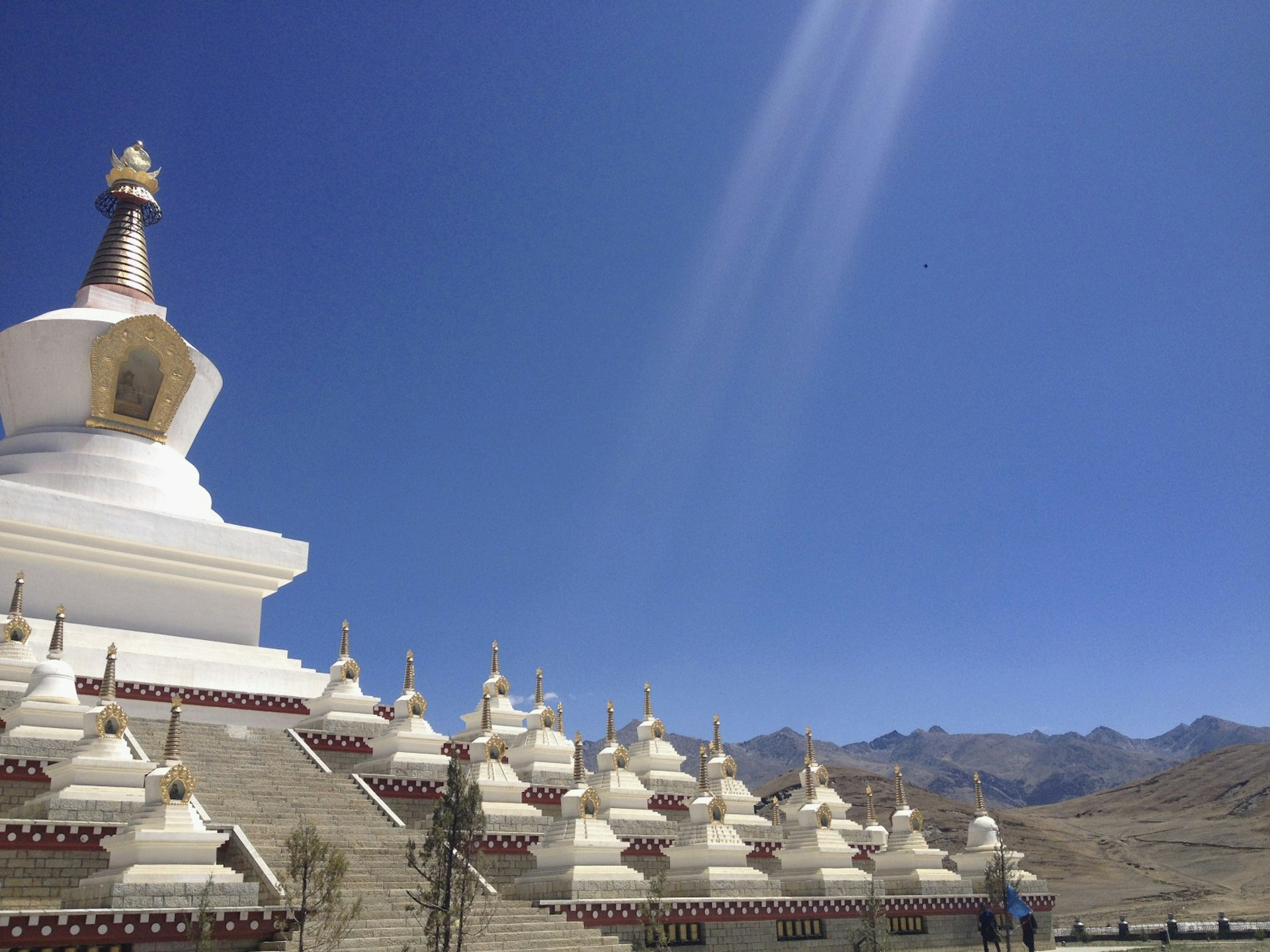 Chorten at the top of the world: Litang. Image by Tienlon Ho / Lonely Planet
