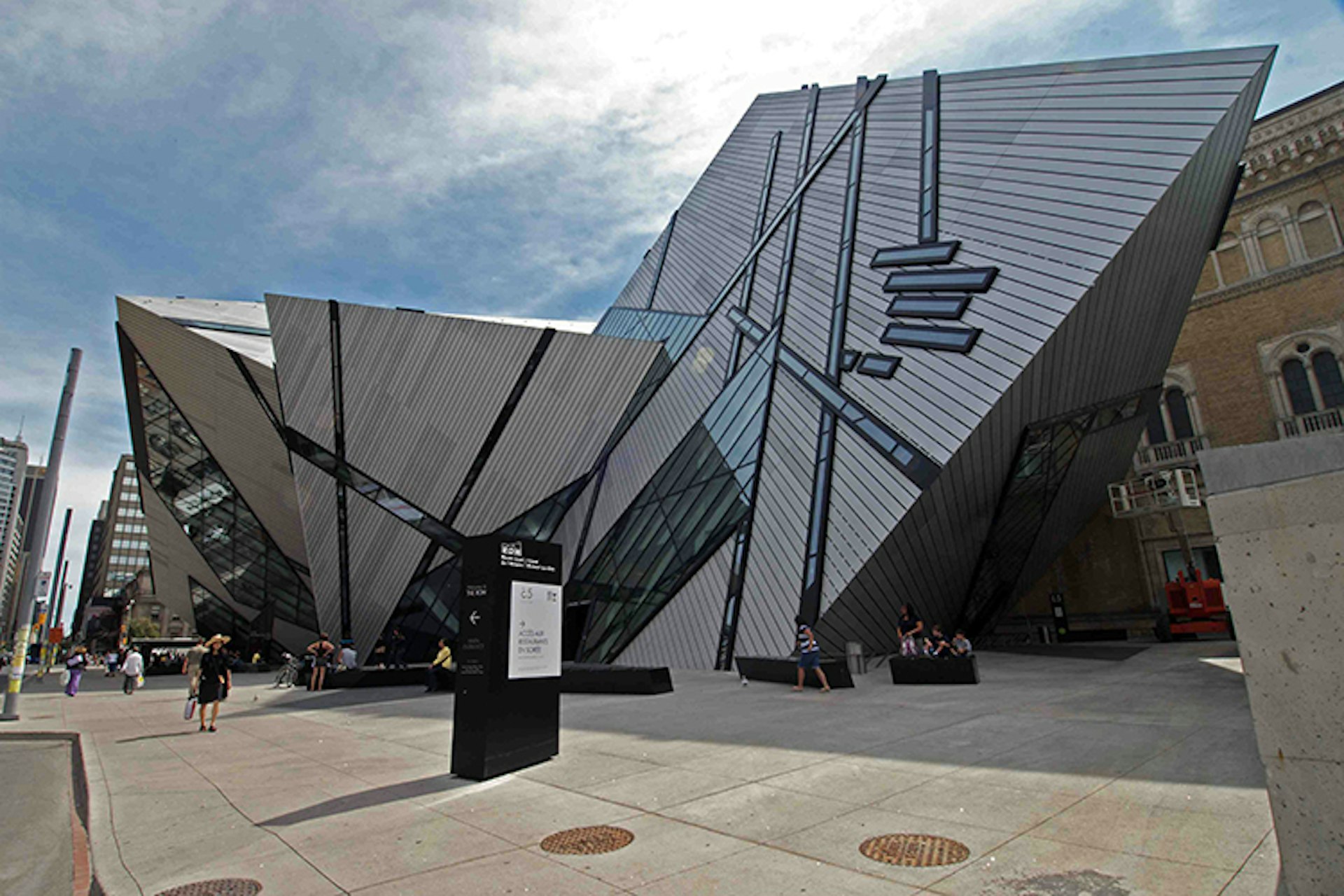 The Royal Ontario Museum. Image by The City of Toronto / CC BY 2.0