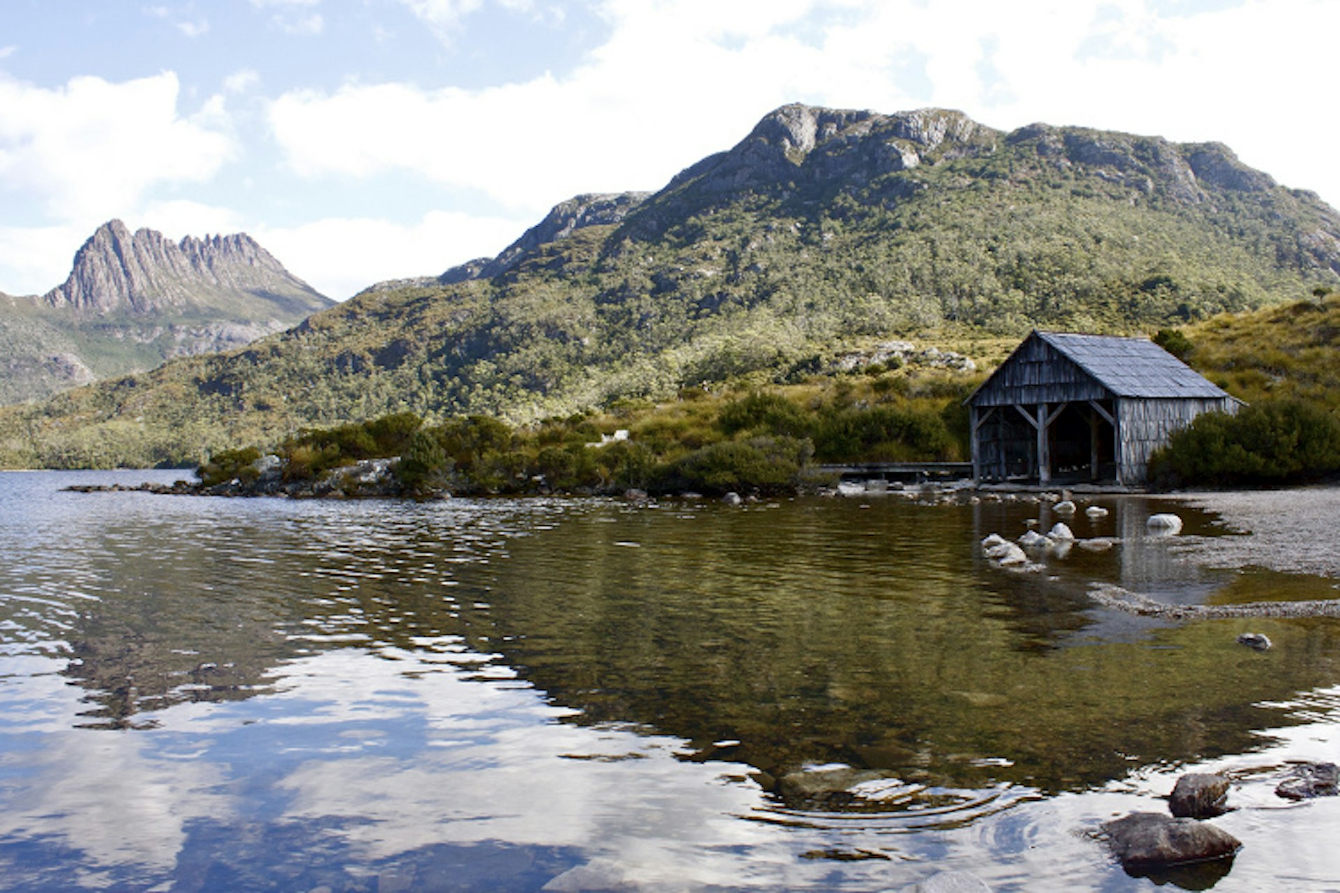 Cradle Mountain / Image by Julia Koefender / CC BY 2.0