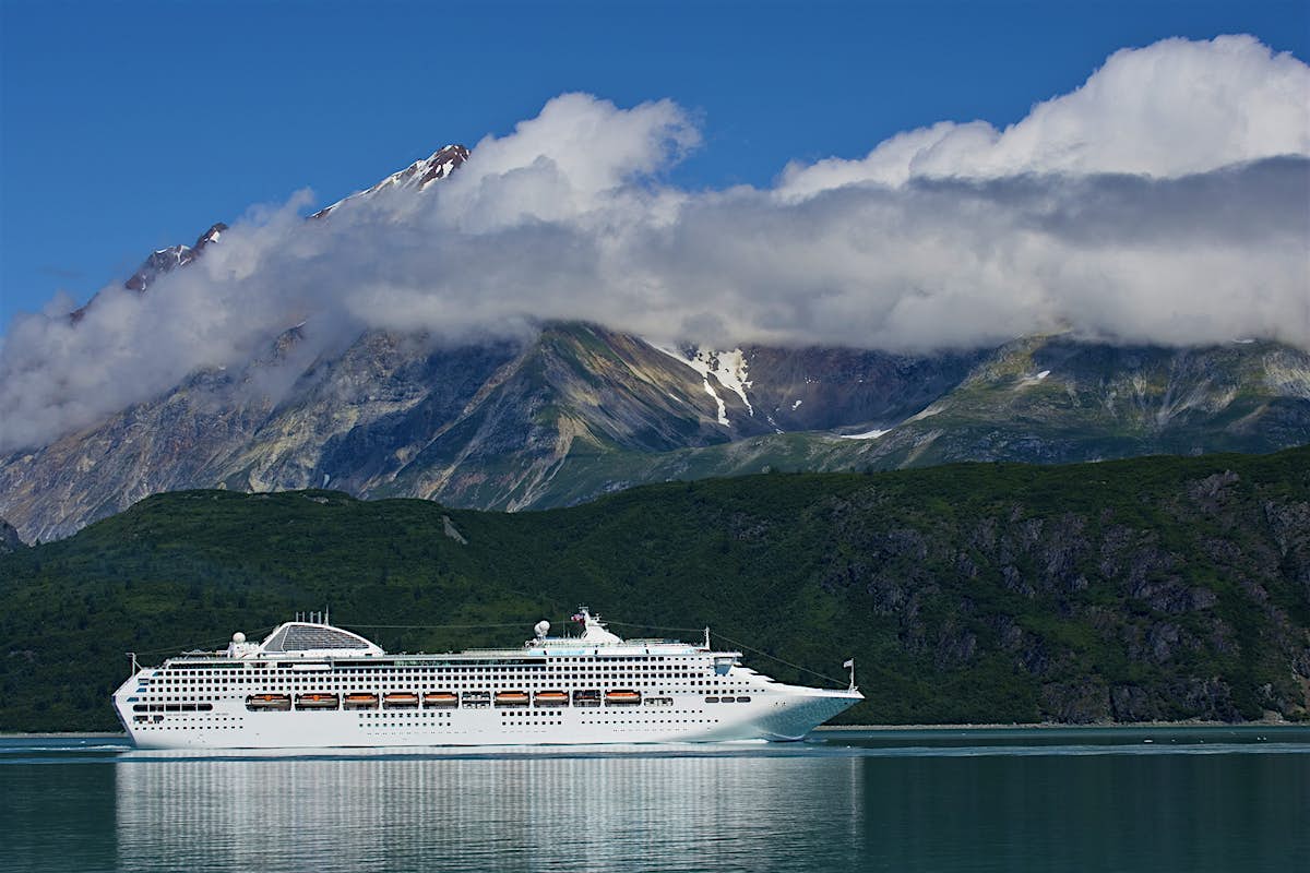 best time to visit alaska on cruise