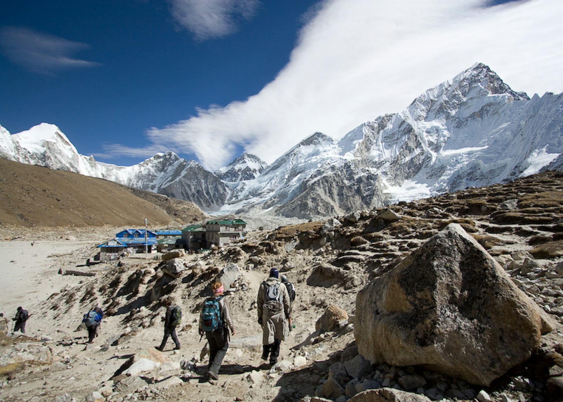 Trekkers at Gorak Shep, Everest Base Camp Trek. Image by lampertron / CC BY-ND 2.0.