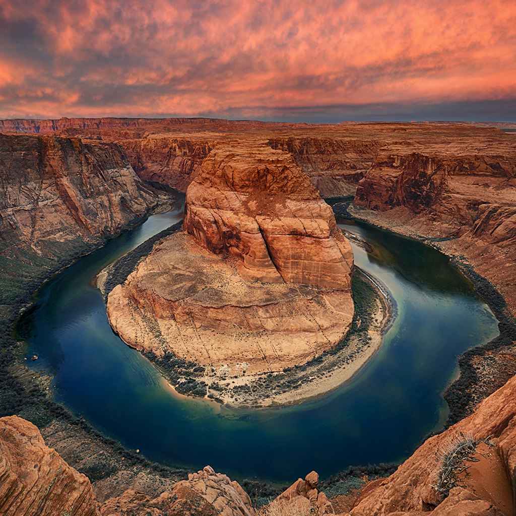 Horseshoe Bend at sunrise. Image by Chen Su / Moment / Getty