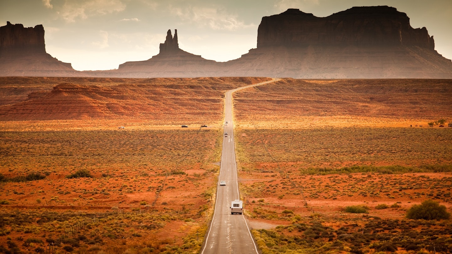 On the road to Monument Valley, Utah. Image by Pgiam / Vetta / Getty