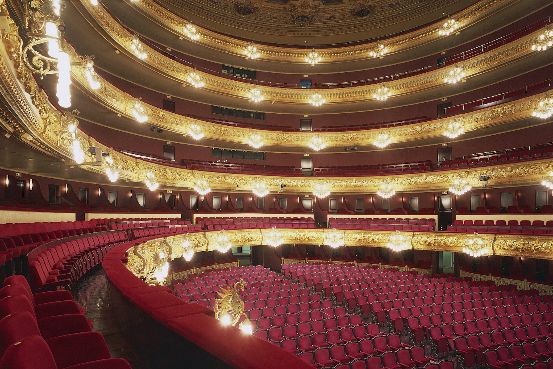 Hall of Gran Teatro del Liceu. Image by De Agostini / S. Vannini