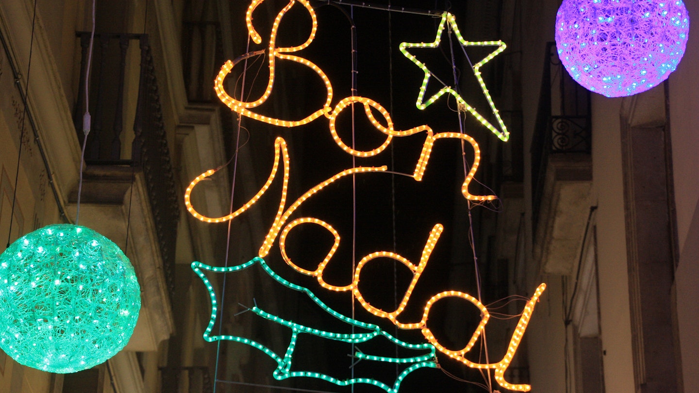 Festive lights on the Carrer Montsió. Image by Núria / CC BY-SA 2.0