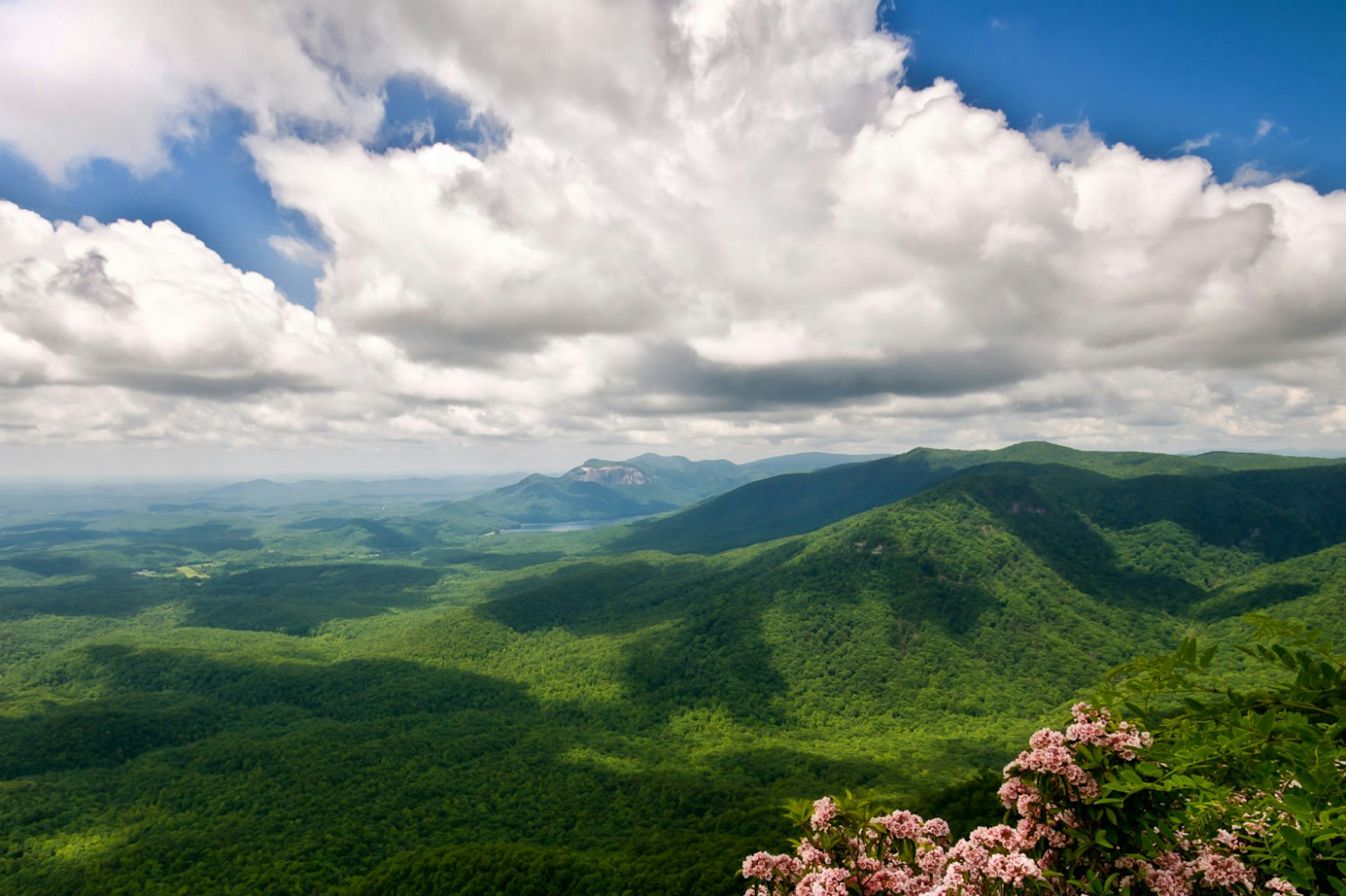 Looking out to Table Rock. Image courtesy of Nature Walk Photography / VisitGreenvilleSC.