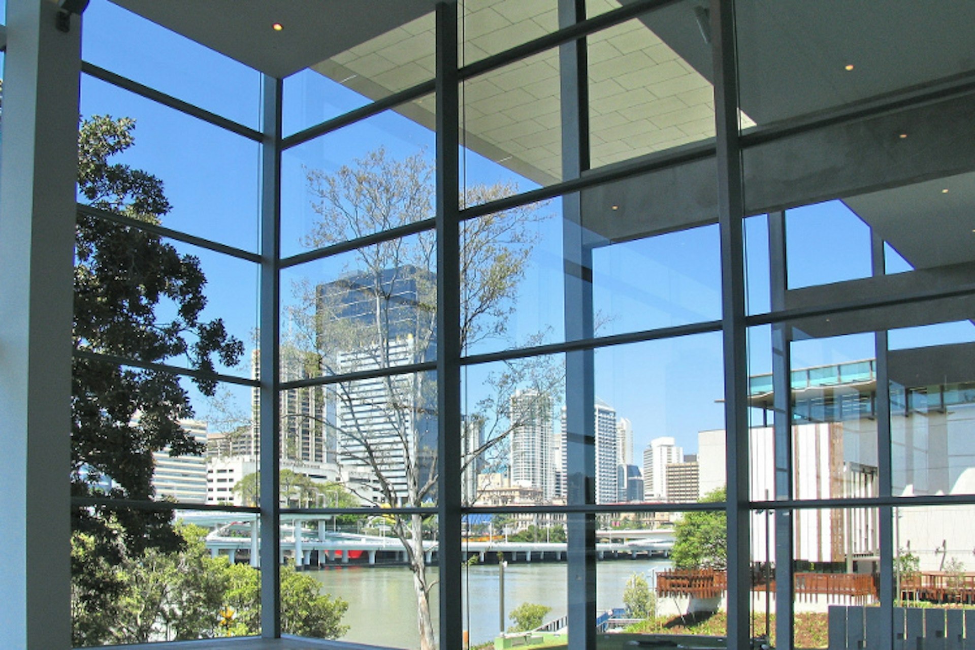 Big Brisbane views from the Queensland Art Gallery (GOMA). Image by Bert Knottenbeld / CC BY SA 2.0