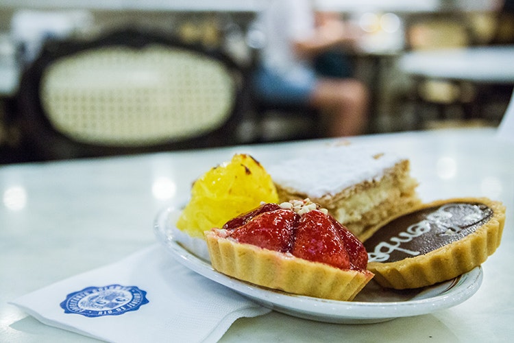 Tartlets at Confeiteria Columbo. Image by Teresa Geer / Lonely Planet