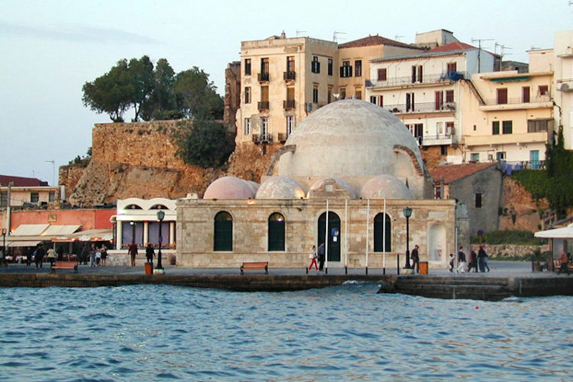 Crete’s Chania port is featured in Two Faces of January. Image by Jean-Pierre Dalbera / CC BY 2.0