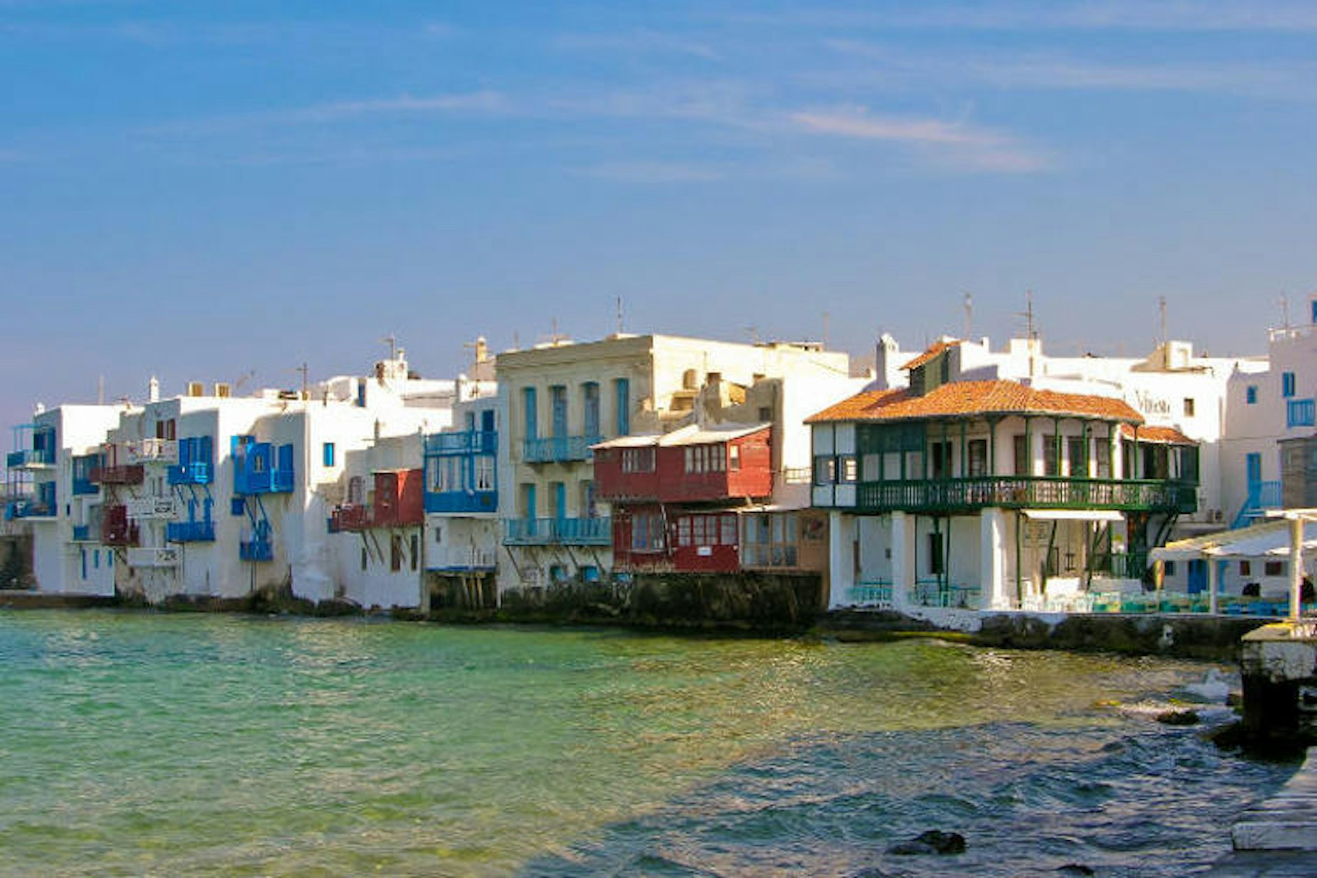 Dazzling Mykonos sets the scene for Bourne Identity and Shirley Valentine. Image by Julia Maudlin / CC BY 2.0
