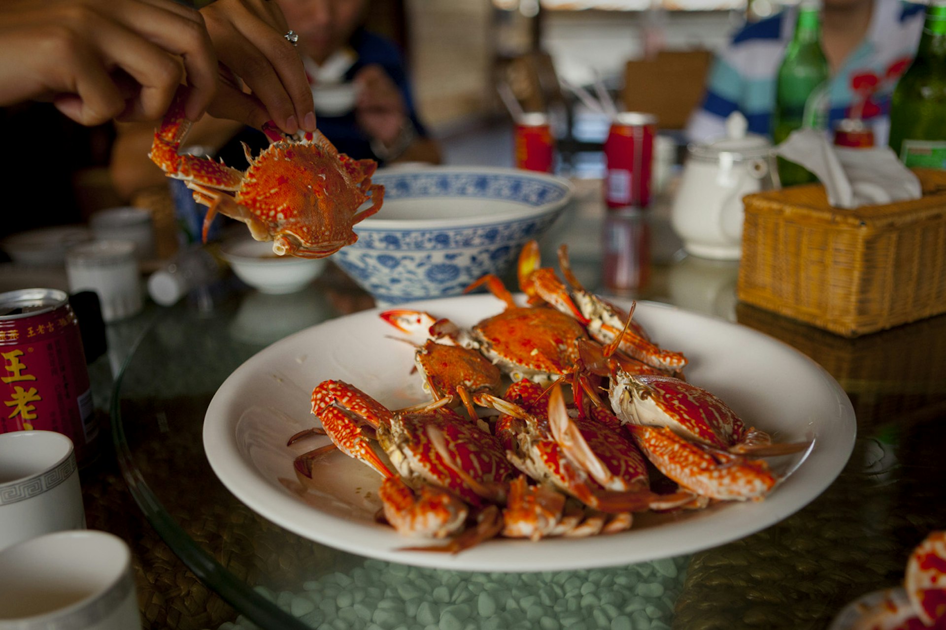 Fresh crabs at Haitang Bay Impression Seafood Restaurant. Image by Dora Whitaker / Lonely Planet