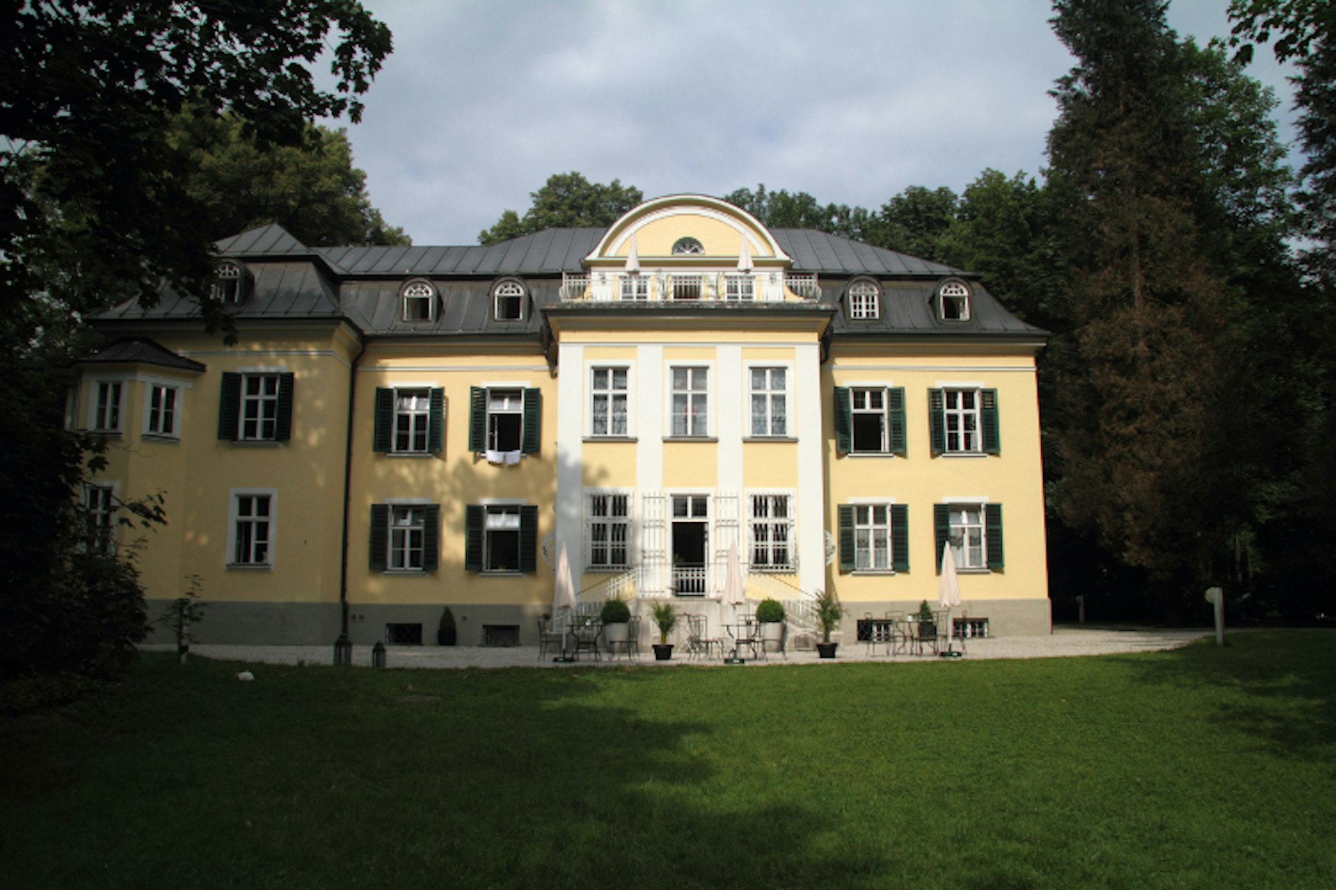 Exterior von Trapp family home in  Salzburg
