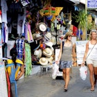 Features - Shoppers on Poppies 1 in Kuta_cs