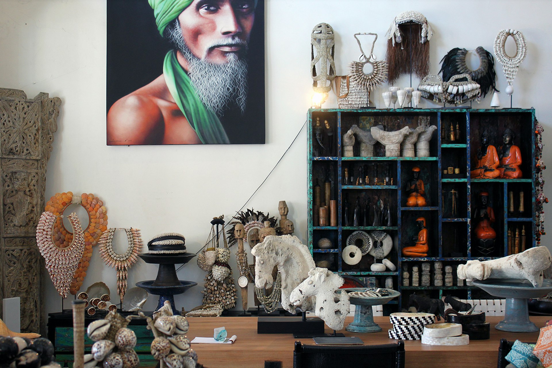 Timeless designs with a spiritual feel at Saya Gallery in Seminyak, Bali. Image by Samantha Chalker / Lonely Planet