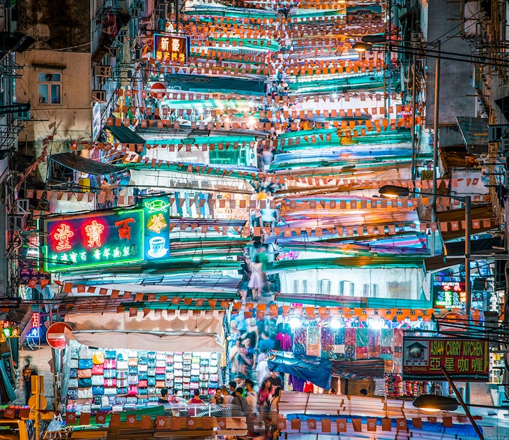 Features - Temple Street market at night, Mongkok, Hong Kong