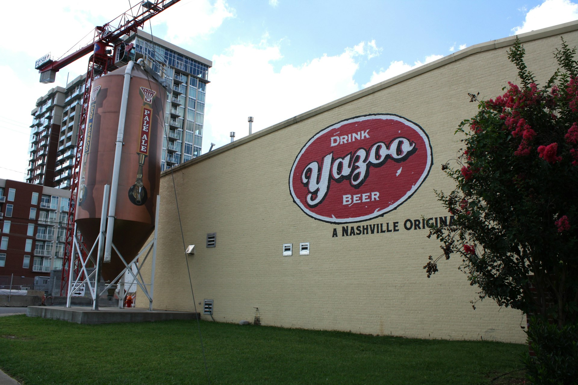 Exterior of the Yazoo brewery, one of the vanguards of the Nashville craft beer scene. Image by Alexander Howard / Lonely Planet