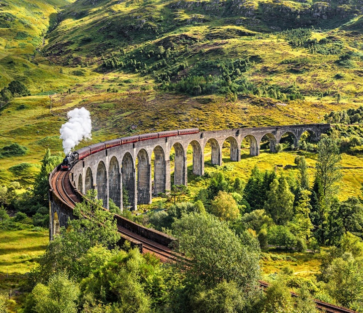The Jacobite Steam Train offers a highly scenic detour from Fort William © miroslav_1 / Getty Images