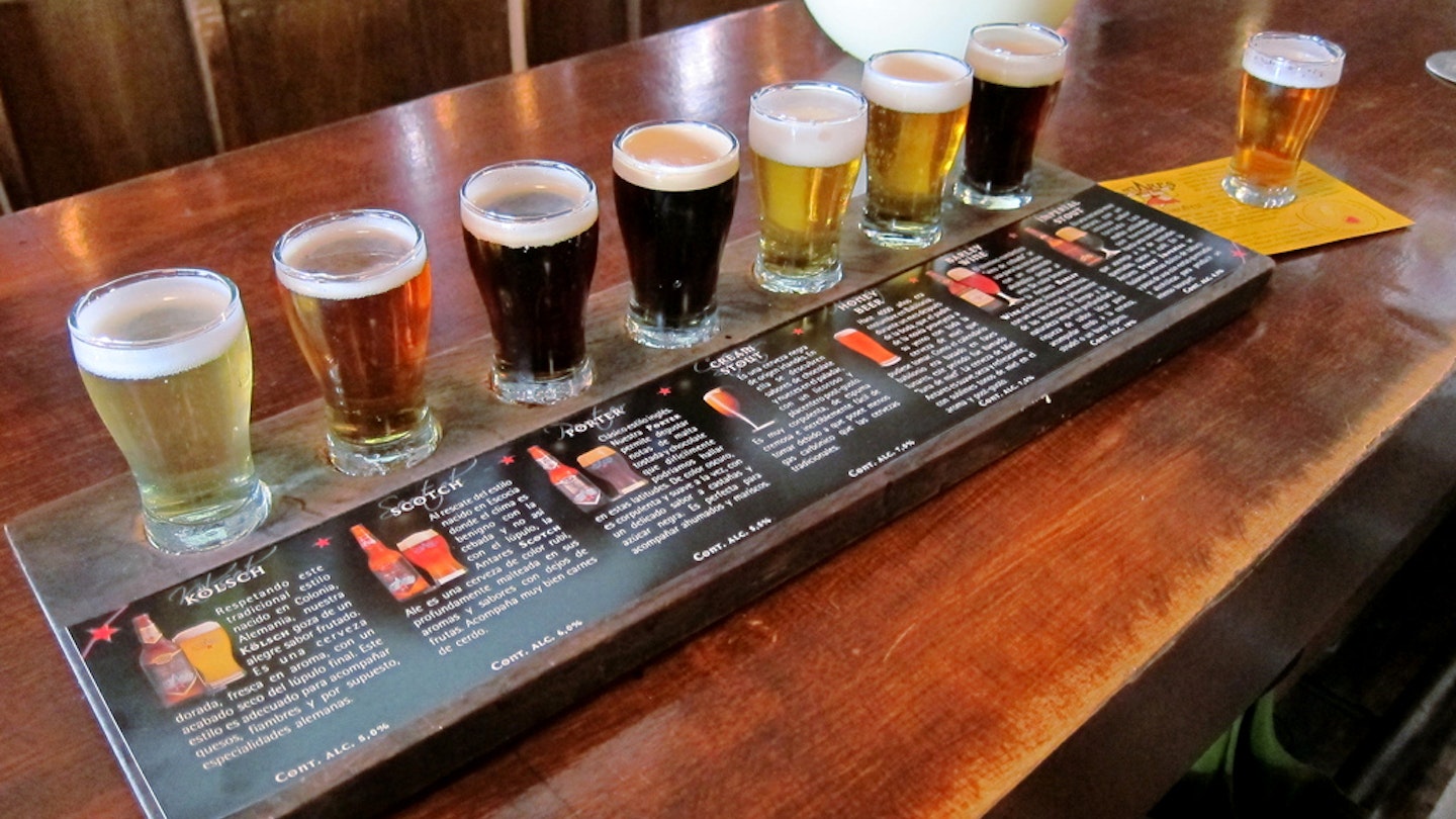 Flight of beer at Antares brewery in Bariloche. Image by fabulousfabs / CC BY 2.0