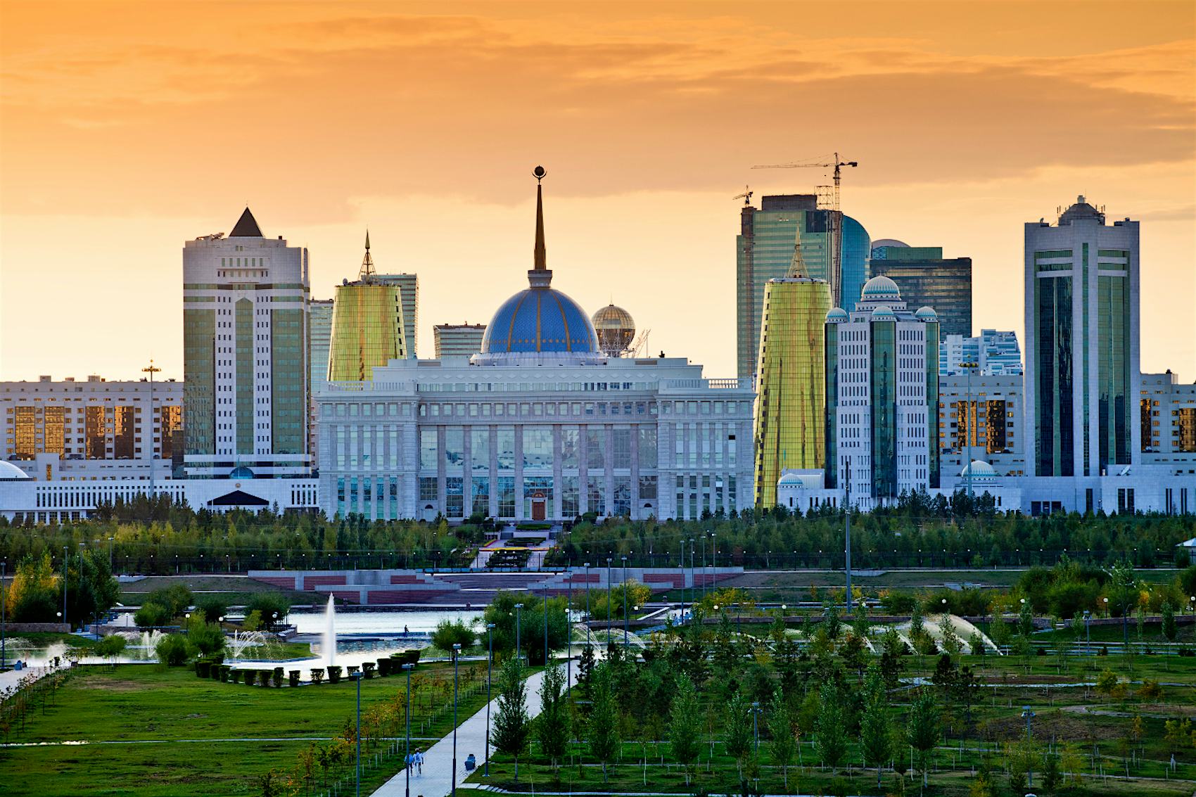 Данное время в казахстане. Город Астана Казахстан. Астана, Astana. Нурсултан Астана Центральная площадь города.