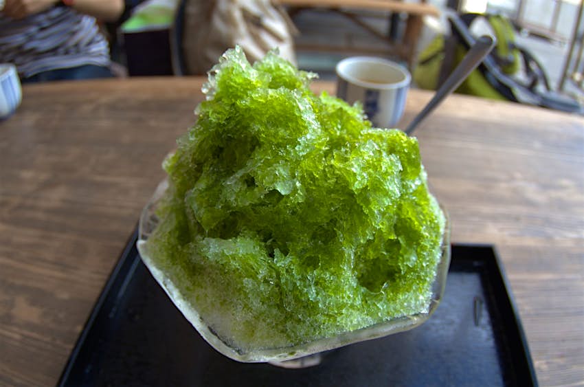 Green-tea-flavoured kakigōri; Best things to do in summer in Japan