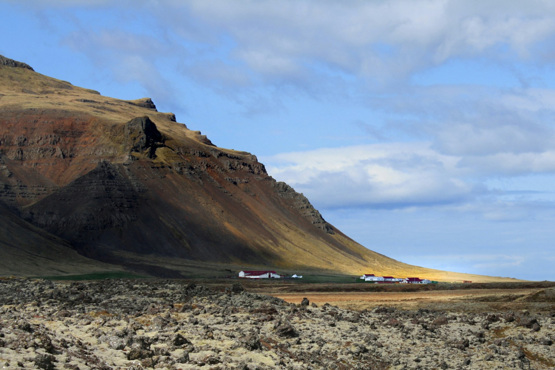 A farm on the Snæfellsnes Peninsula. Image by Bri / CC BY-SA 2.0