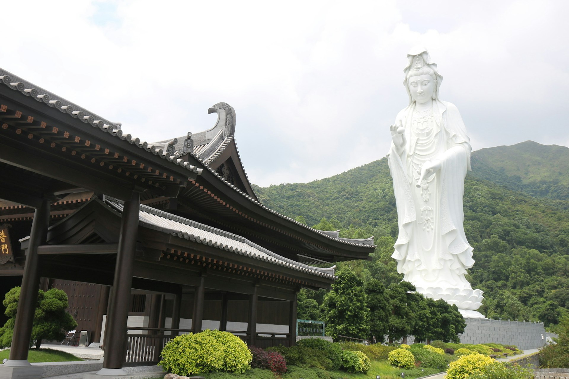 Tsz Shan: modern monastery and well-kept secret. Image by Piera Chen / Lonely Planet