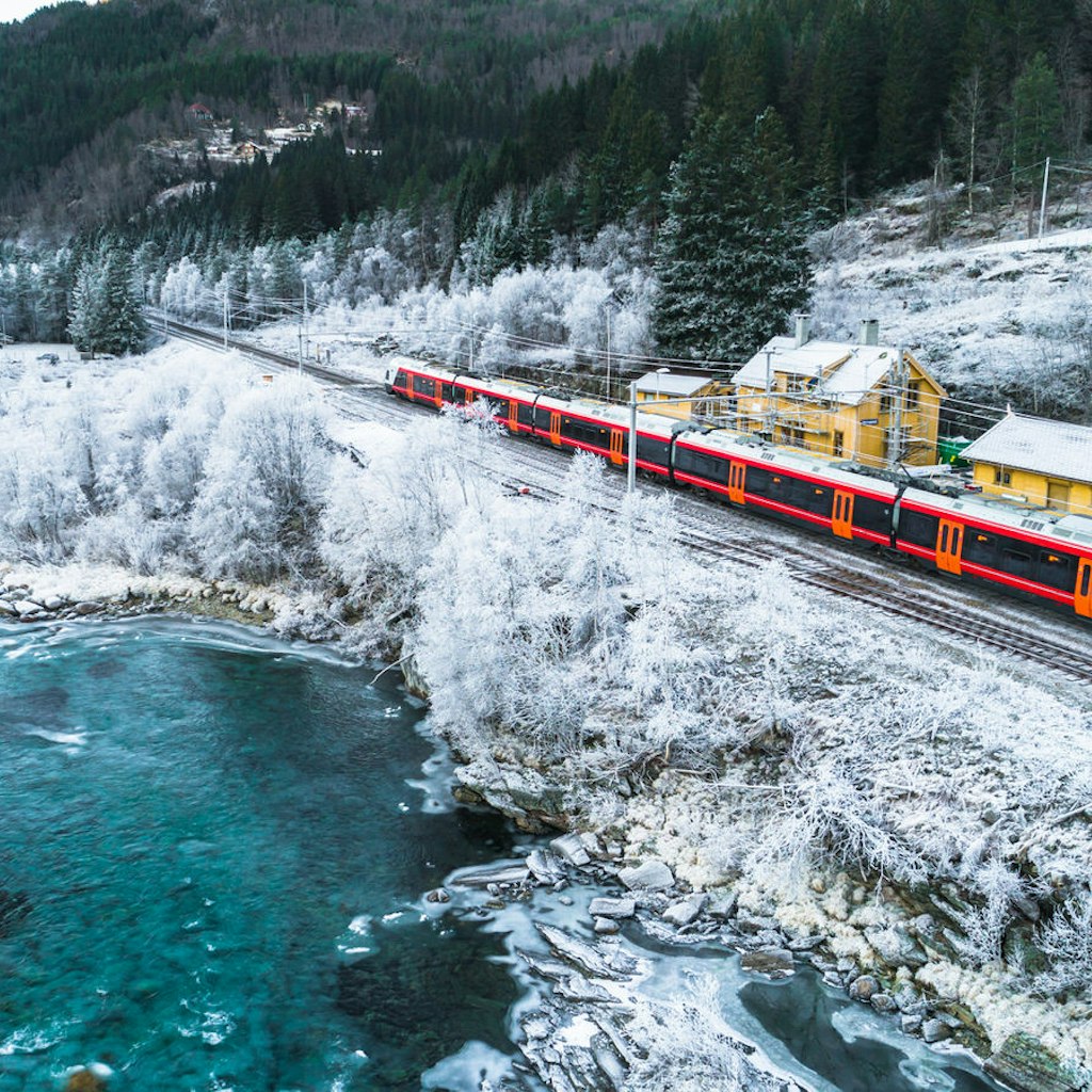 Features - Train Oslo - Bergen in mountains. Hordaland, Norway.