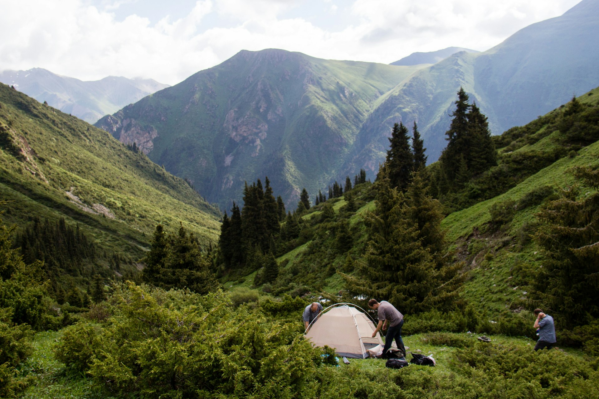 Pack it in for an unforgettable wild camping experience. Image by Stephen Lioy / Lonely Planet
