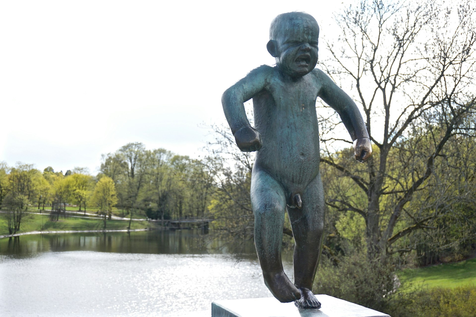 angry-boy-sculpture-frognerparken-750-cs