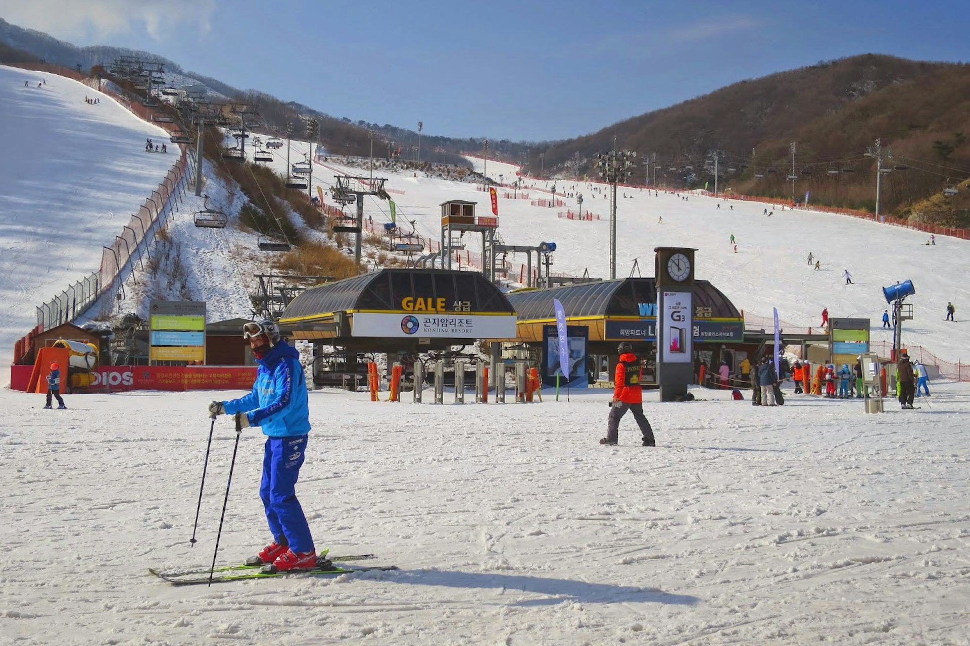 Konjiam, like many resorts, can be accessed as a day trip from Seoul. Image by Megan Eaves / Lonely Planet