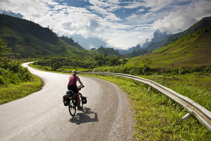 Features - laos-adventures-country-cycling