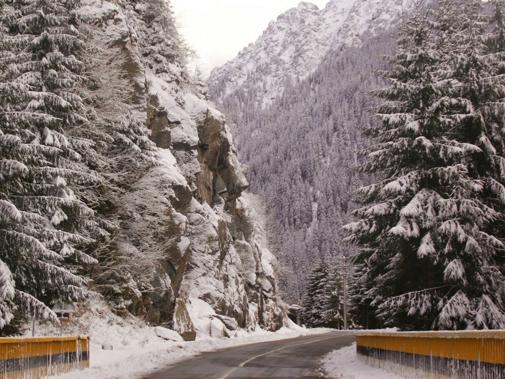 Part of the Transfăgărăşan Road is closed in winter © Nellie Huang / Lonely Planet