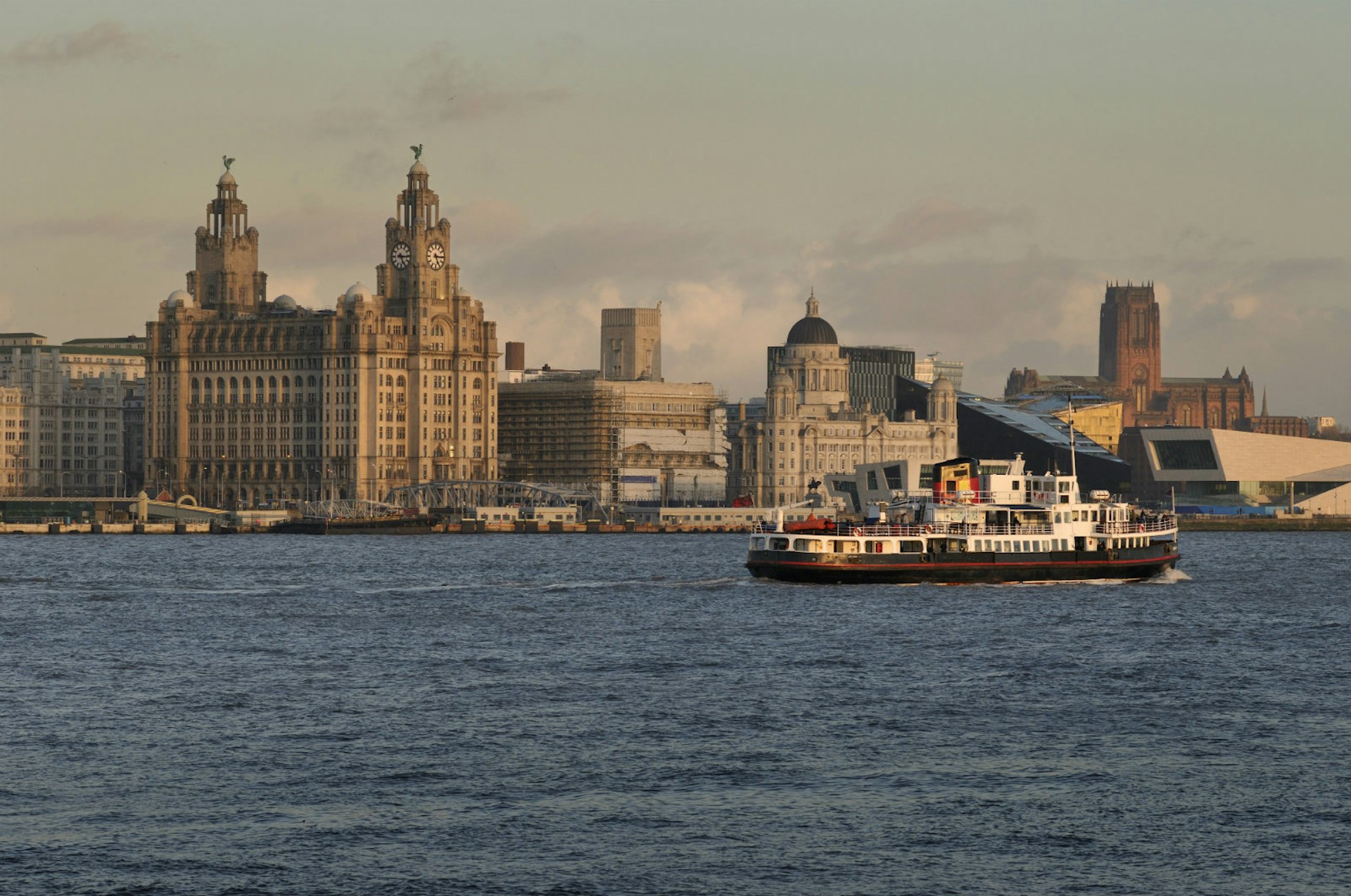 Cross the mersey on Europe's oldest ferry service © Alasdair Thomson / Getty Images