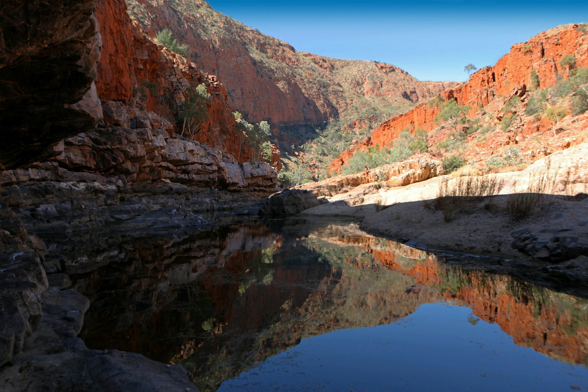 Venture beyond Uluru in Ormiston Gorge © JurgaR / Getty Images