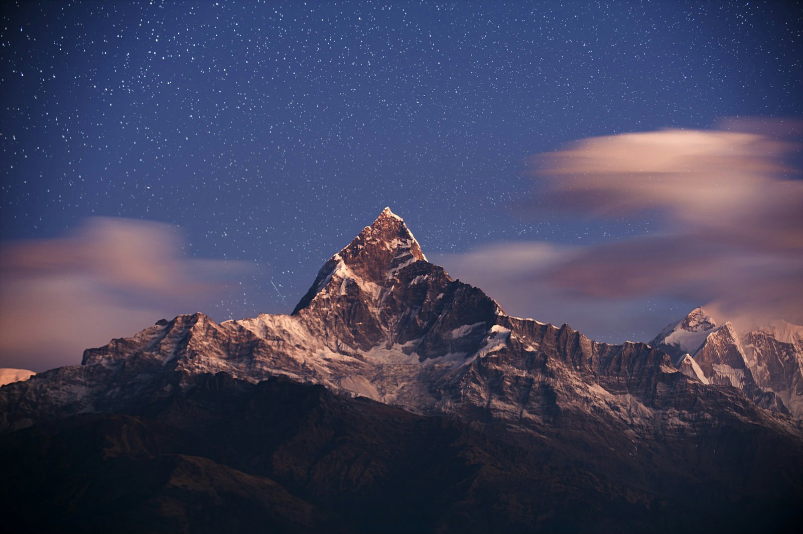 Sarangkot, Nepal © Piyaphon Phemtaweepon / Getty Images
