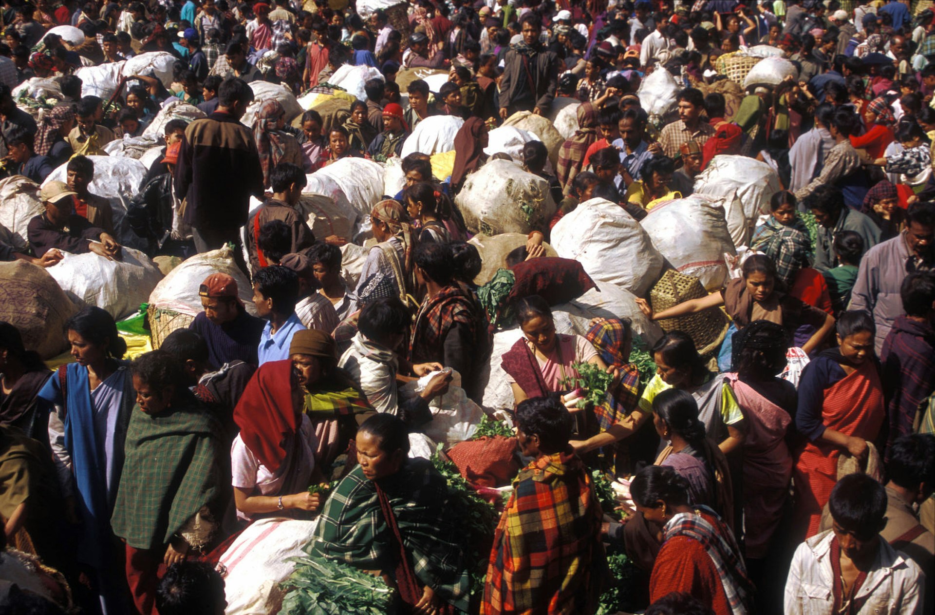 Market traders crowd Shillong's Iew Duh market © Joe Bindloss / Lonely Planet