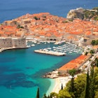 Spectacular view over the old town of Dubrovnik © Darios / Shutterstock