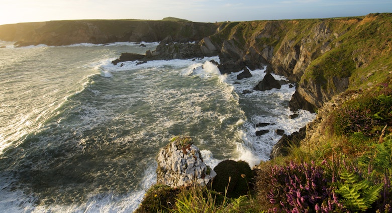 Pembrokeshire's dramatic coast beckons from Marloes Sand © Pete Seaward / Lonely Planet